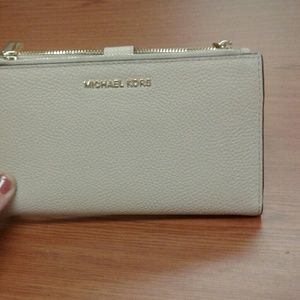 Michael Kors Adele pink leather wristlet